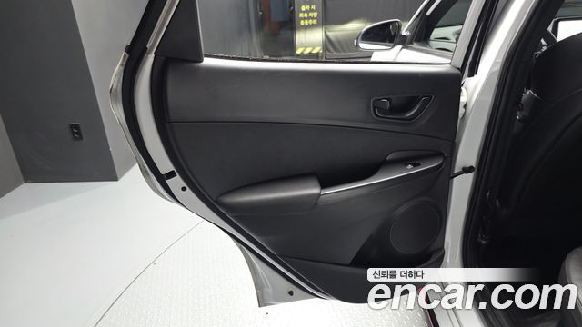 Hyundai Kona 2023 — photo 15