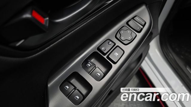 Hyundai Kona 2023 — photo 29