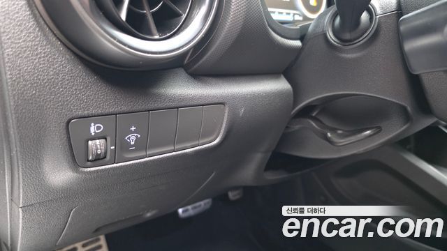 Hyundai Kona 2023 — photo 30