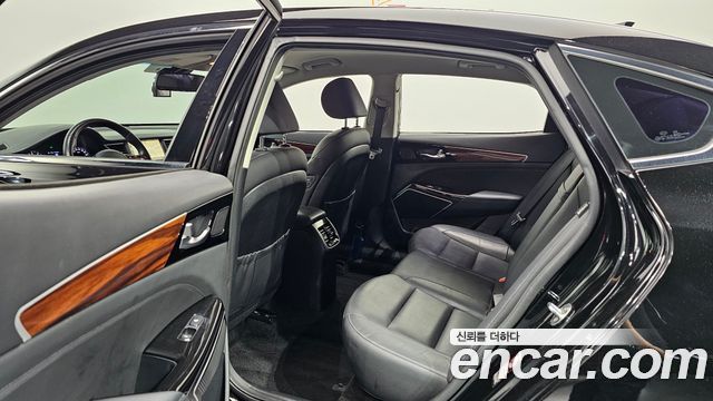 Kia K7 2016 — photo 11