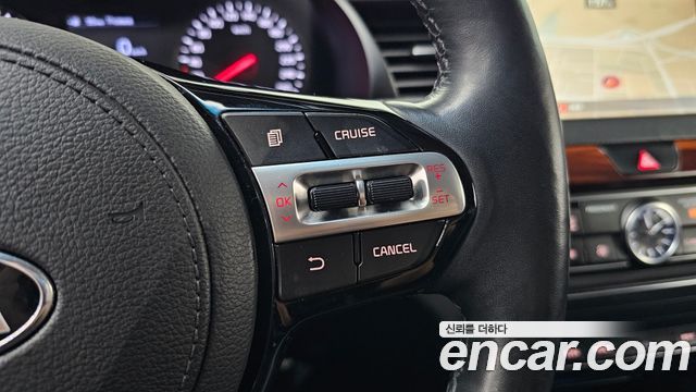 Kia K7 2016 — photo 17