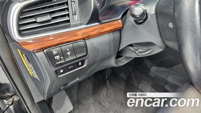 Kia K7 2016 — photo 19