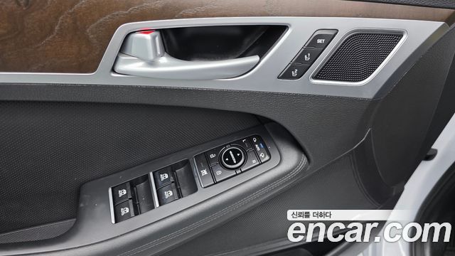 Hyundai Genesis 2016 — photo 11