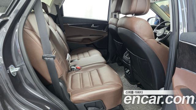 Kia Sorento 2016 — photo 11