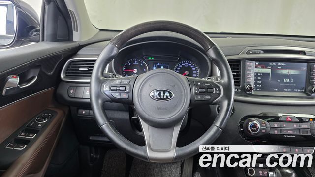 Kia Sorento 2016 — photo 12