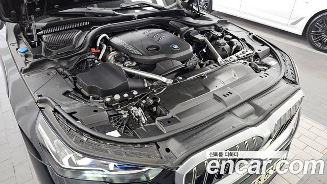 BMW 5-Series 2024 — photo 6