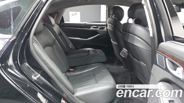 Hyundai Genesis 2015 — photo 18