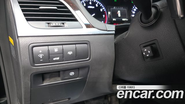 Hyundai Genesis 2015 — photo 23