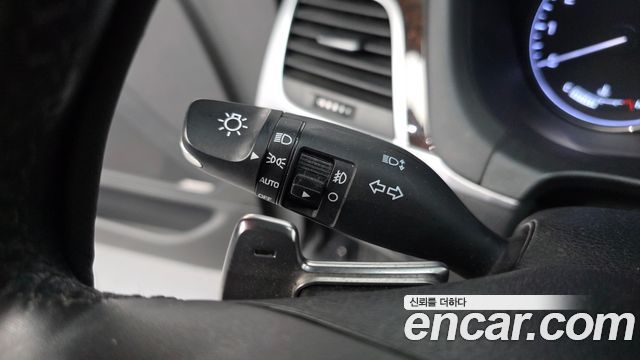 Hyundai Genesis 2015 — photo 29