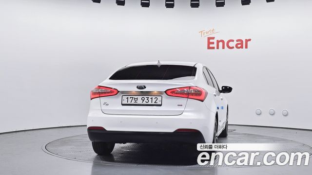 Kia K3 2013 — photo 4