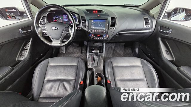 Kia K3 2013 — photo 10