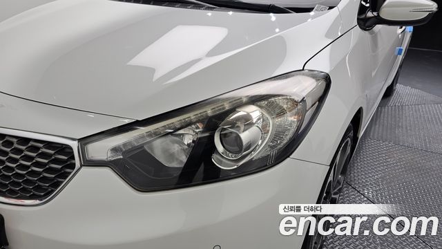 Kia K3 2013 — photo 8
