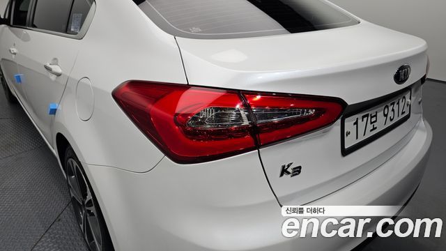 Kia K3 2013 — photo 9