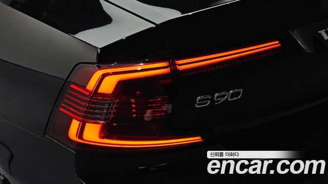 Volvo S90 2022 — photo 9