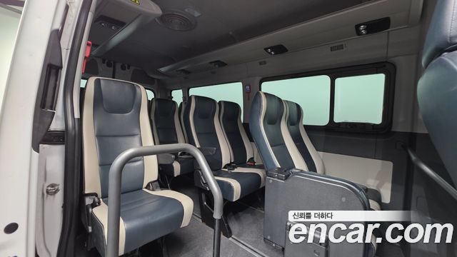 Hyundai Solati 2018 — photo 18