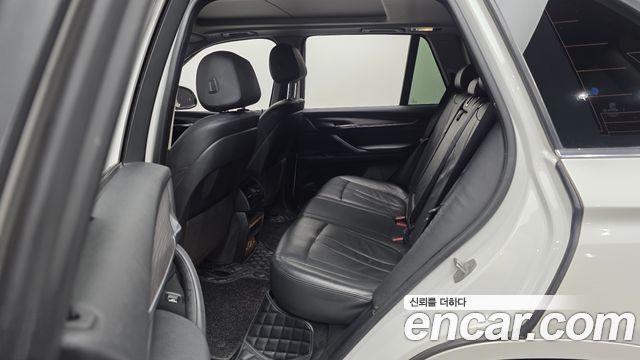 BMW X5 2015 — photo 11