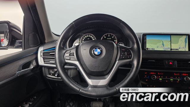 BMW X5 2015 — photo 15