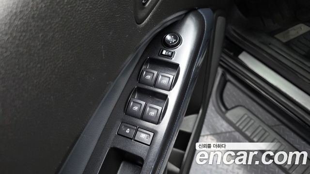 Chevrolet Korea Colorado 2022 — photo 17