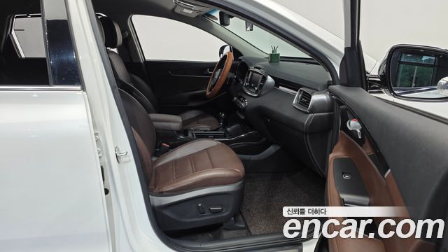 Kia Sorento 2017 — photo 11