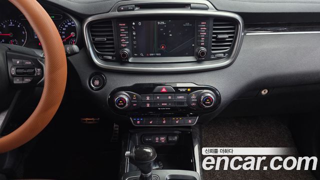 Kia Sorento 2017 — photo 14