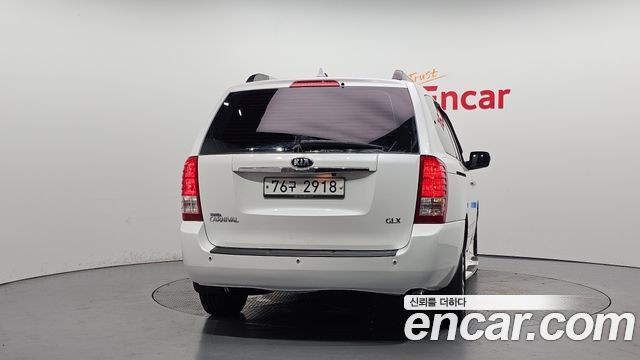 Kia Canival 2013 — photo 4