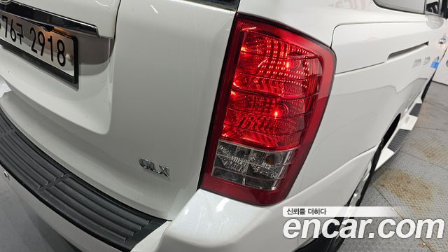 Kia Canival 2013 — photo 9