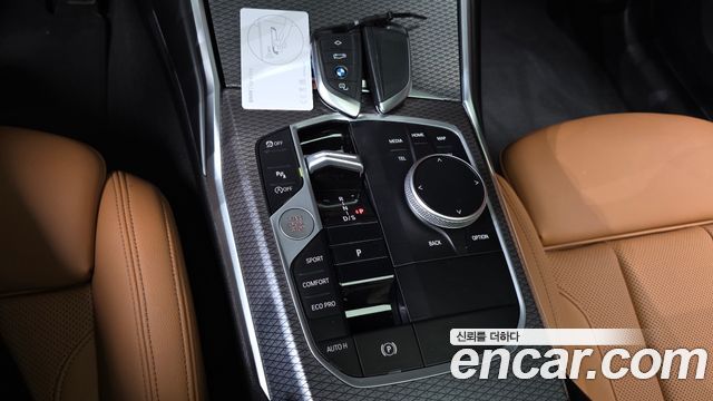 BMW 3-Series 2024 — photo 12