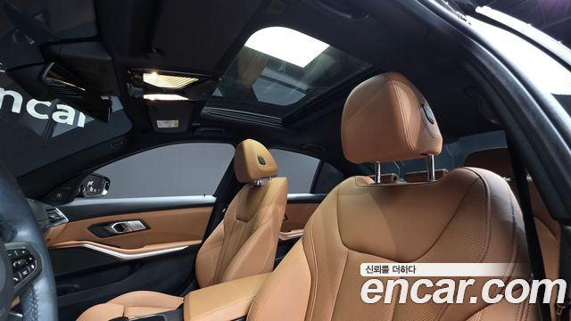BMW 3-Series 2024 — photo 24