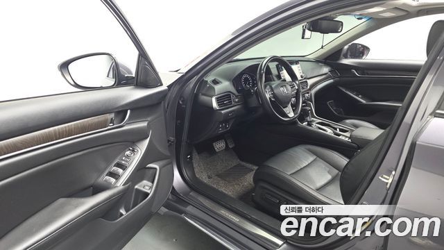 Honda Accord 2019 — photo 13