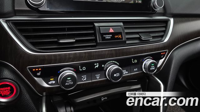 Honda Accord 2019 — photo 25
