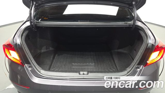Honda Accord 2019 — photo 33