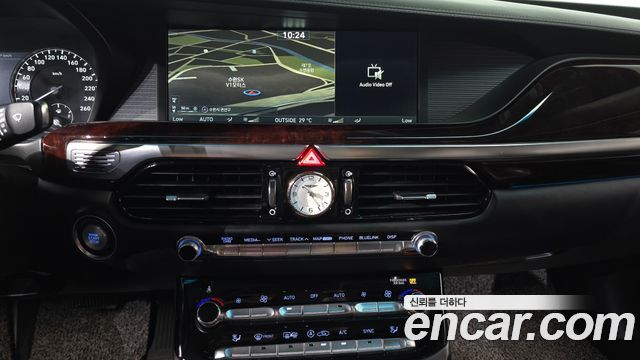 Genesis EQ900 2018 — photo 18