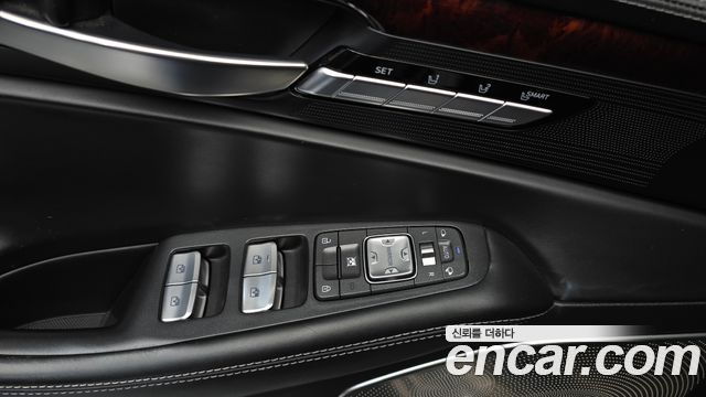 Genesis EQ900 2018 — photo 28