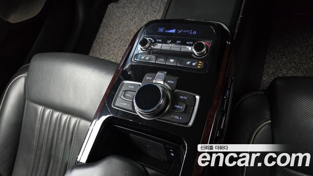 Genesis EQ900 2018 — photo 31