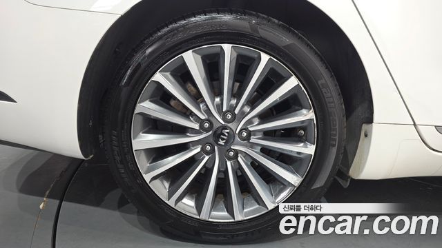 Kia K7 2017 — photo 5