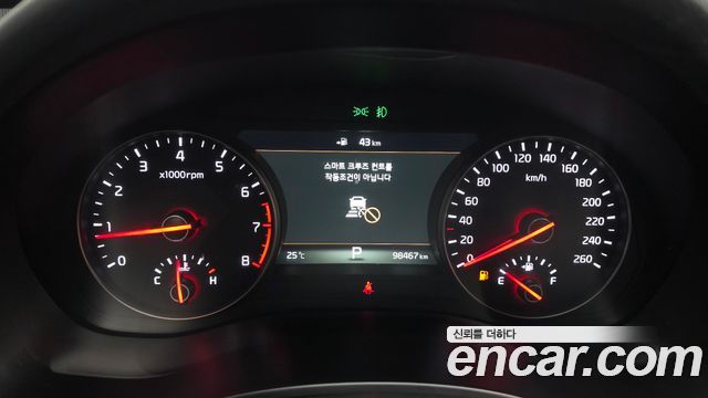 Kia K7 2017 — photo 11