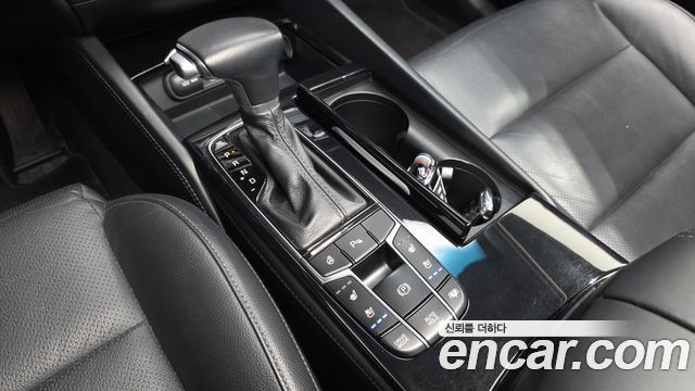 Kia K7 2017 — photo 12