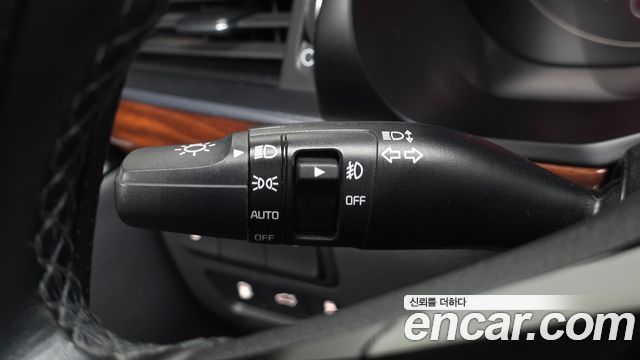 Kia K7 2017 — photo 26