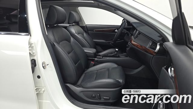 Kia K7 2017 — photo 16