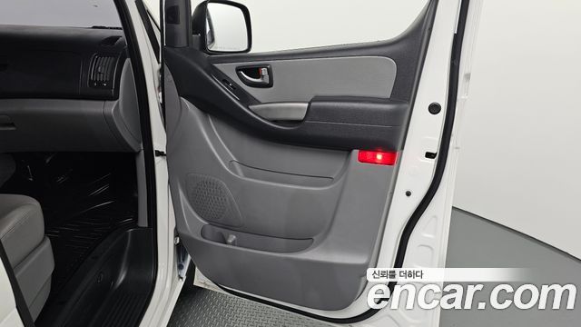 Hyundai Starex 2020 — photo 15