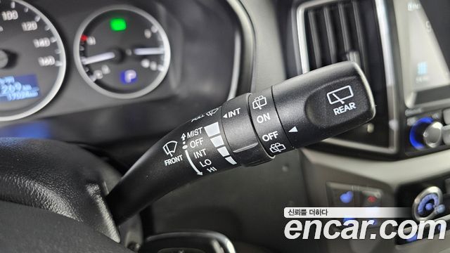 Hyundai Starex 2020 — photo 27