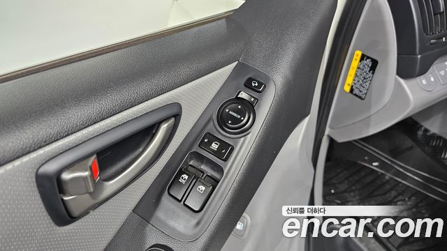 Hyundai Starex 2020 — photo 28
