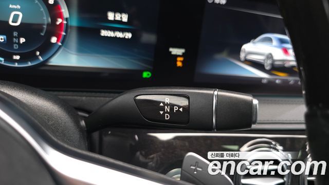 Mercedes-Benz S-Class 2018 — photo 9
