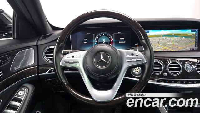 Mercedes-Benz S-Class 2018 — photo 13