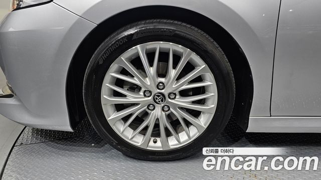 Toyota Camry 2018 — photo 5