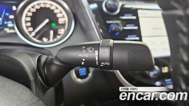Toyota Camry 2018 — photo 26