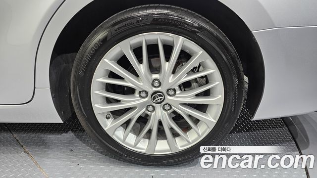 Toyota Camry 2018 — photo 7