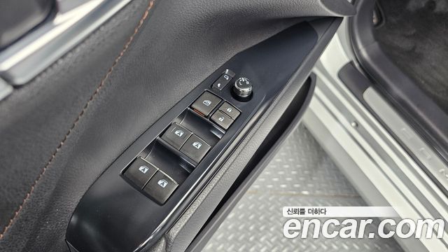Toyota Camry 2018 — photo 27