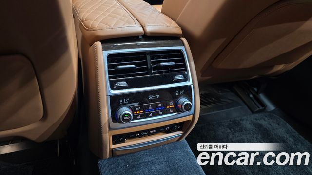 BMW 7-Series 2022 — photo 19