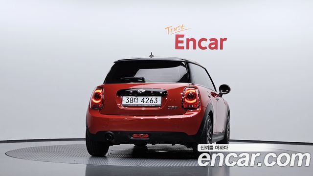 Mini Cooper 2017 — photo 4
